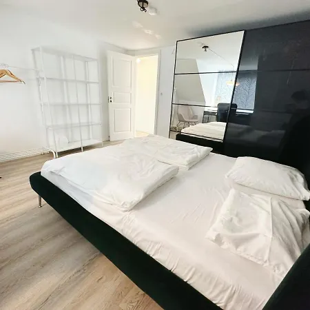 City Center Newly Renovated House *