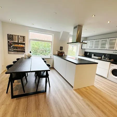 City Center Newly Renovated House *