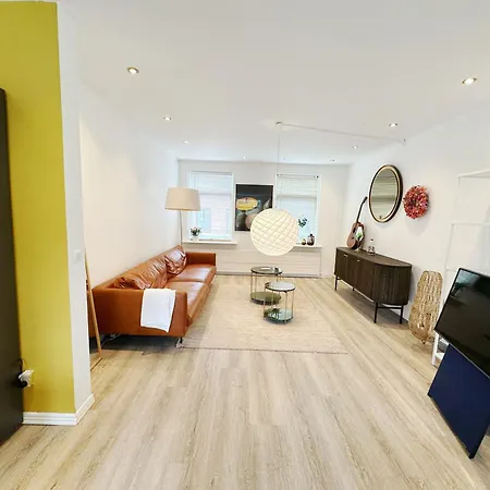 City Center Newly Renovated House * Aalborg